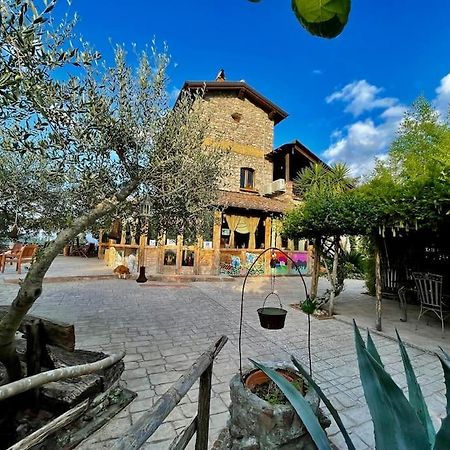 Villa De Luccheri Frasso Telesino 外观 照片