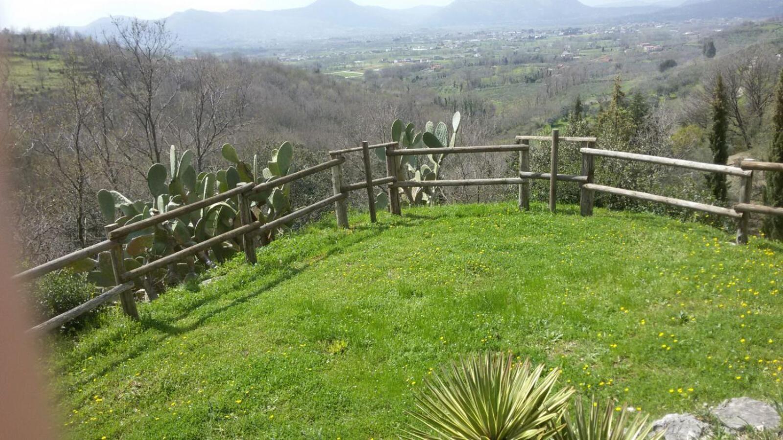 Villa De Luccheri Frasso Telesino 外观 照片