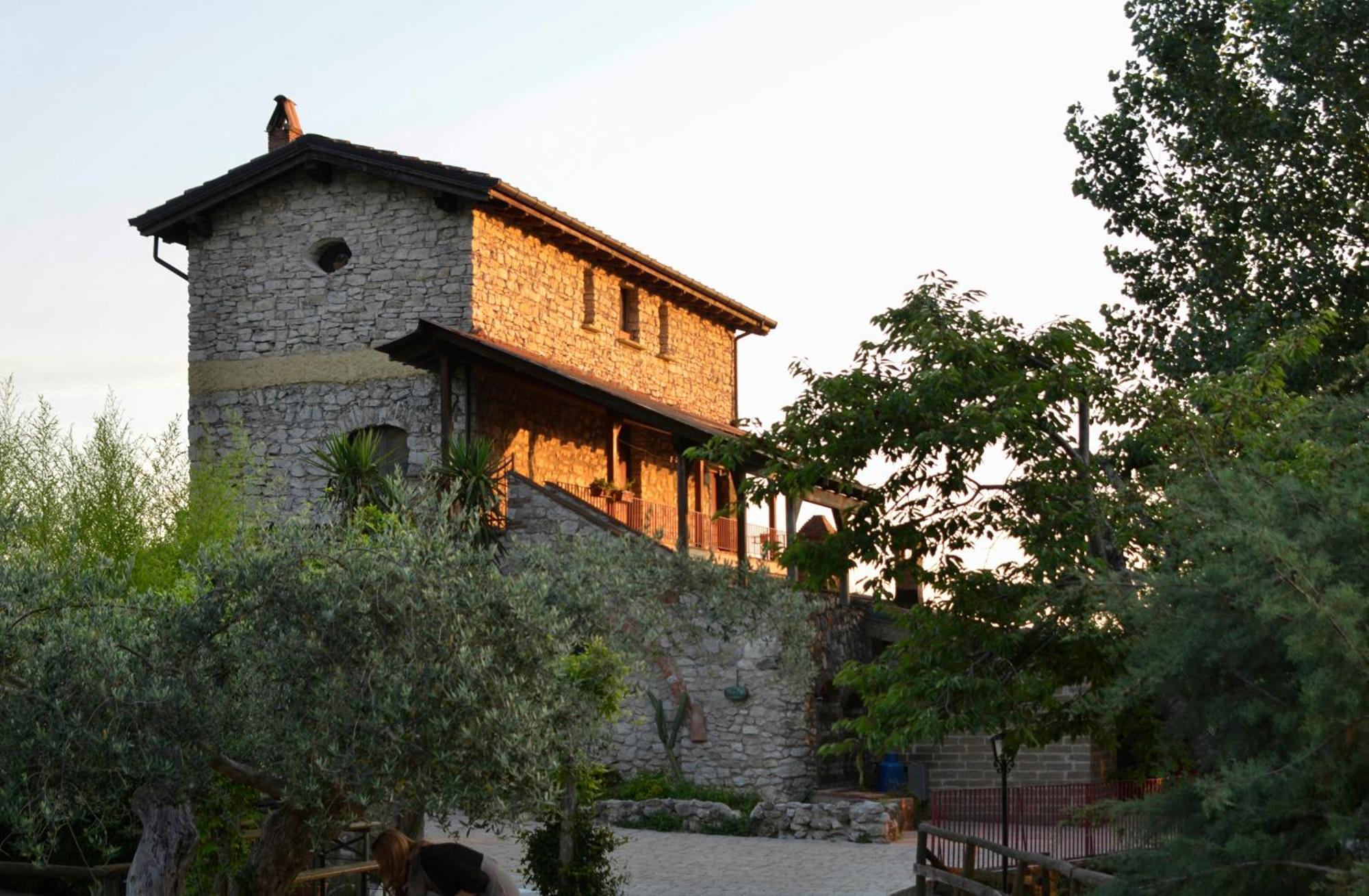 Villa De Luccheri Frasso Telesino 外观 照片